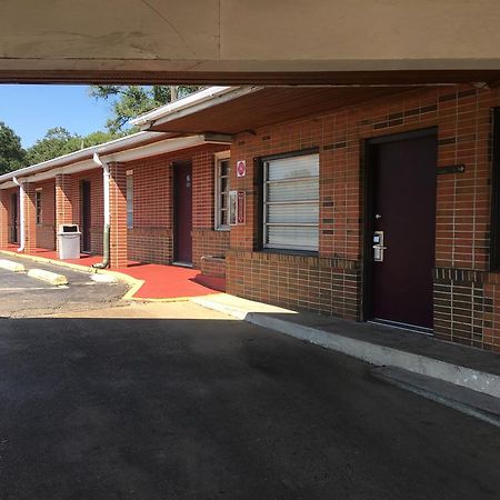 Best Value Inn Motel Sandusky Marianna Kültér fotó