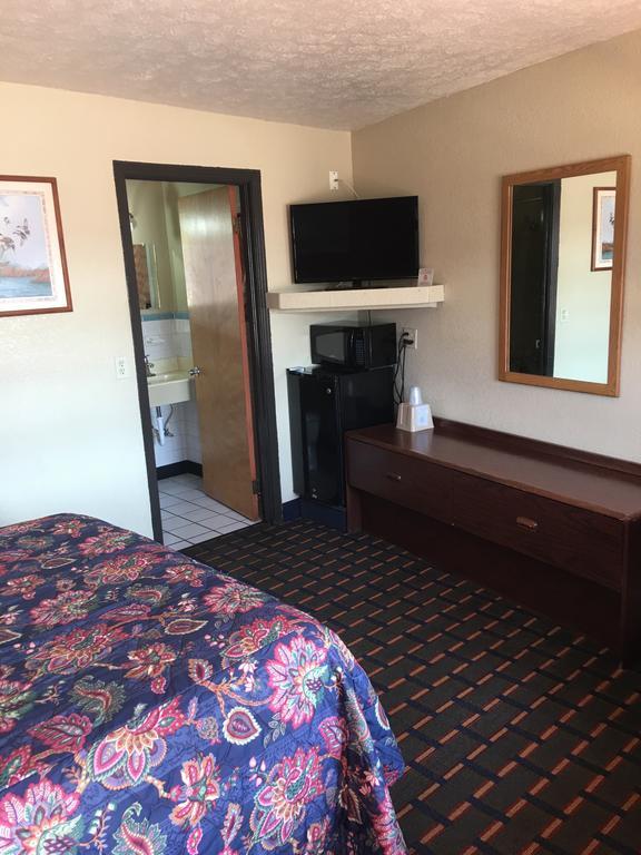 Best Value Inn Motel Sandusky Marianna Kültér fotó