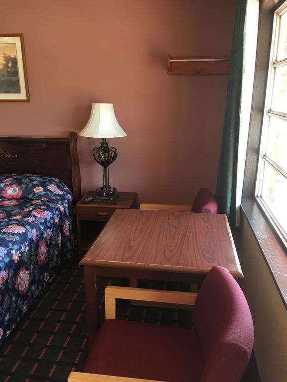 Best Value Inn Motel Sandusky Marianna Kültér fotó