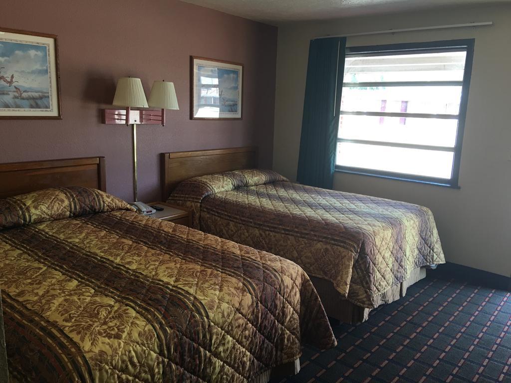 Best Value Inn Motel Sandusky Marianna Kültér fotó