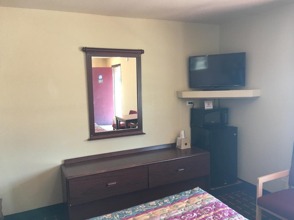 Best Value Inn Motel Sandusky Marianna Kültér fotó