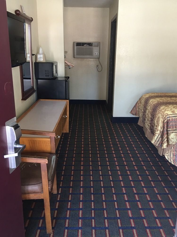 Best Value Inn Motel Sandusky Marianna Kültér fotó