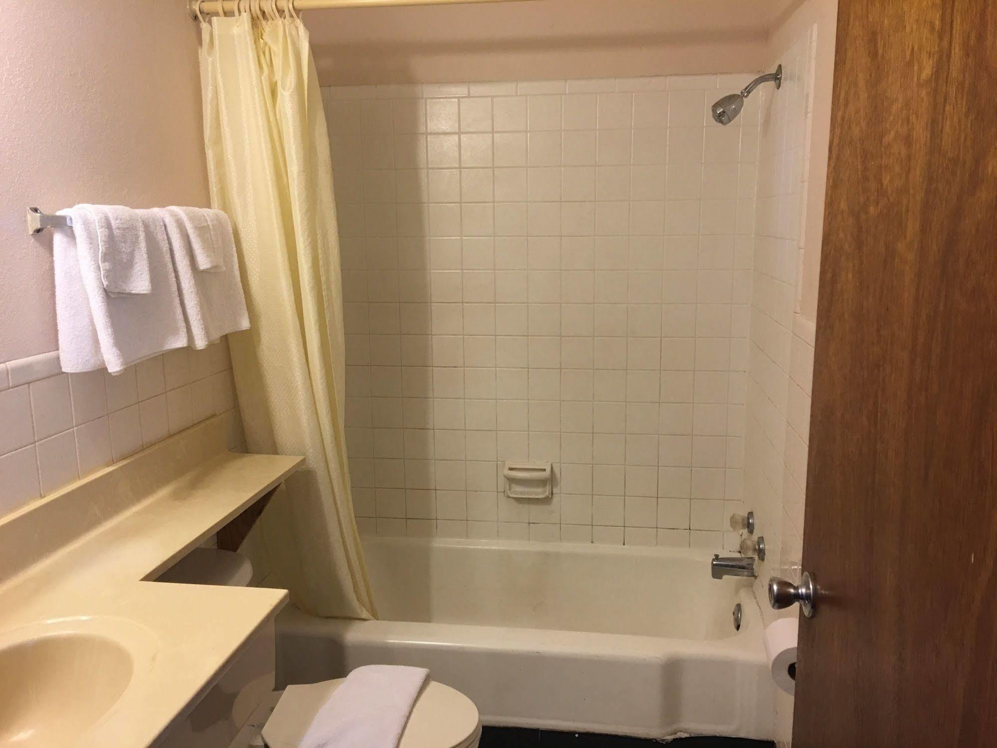 Best Value Inn Motel Sandusky Marianna Kültér fotó