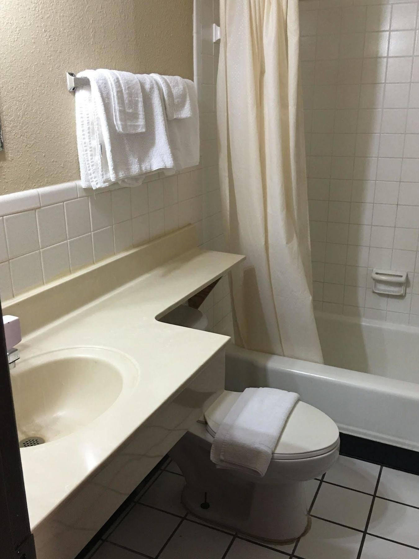 Best Value Inn Motel Sandusky Marianna Kültér fotó
